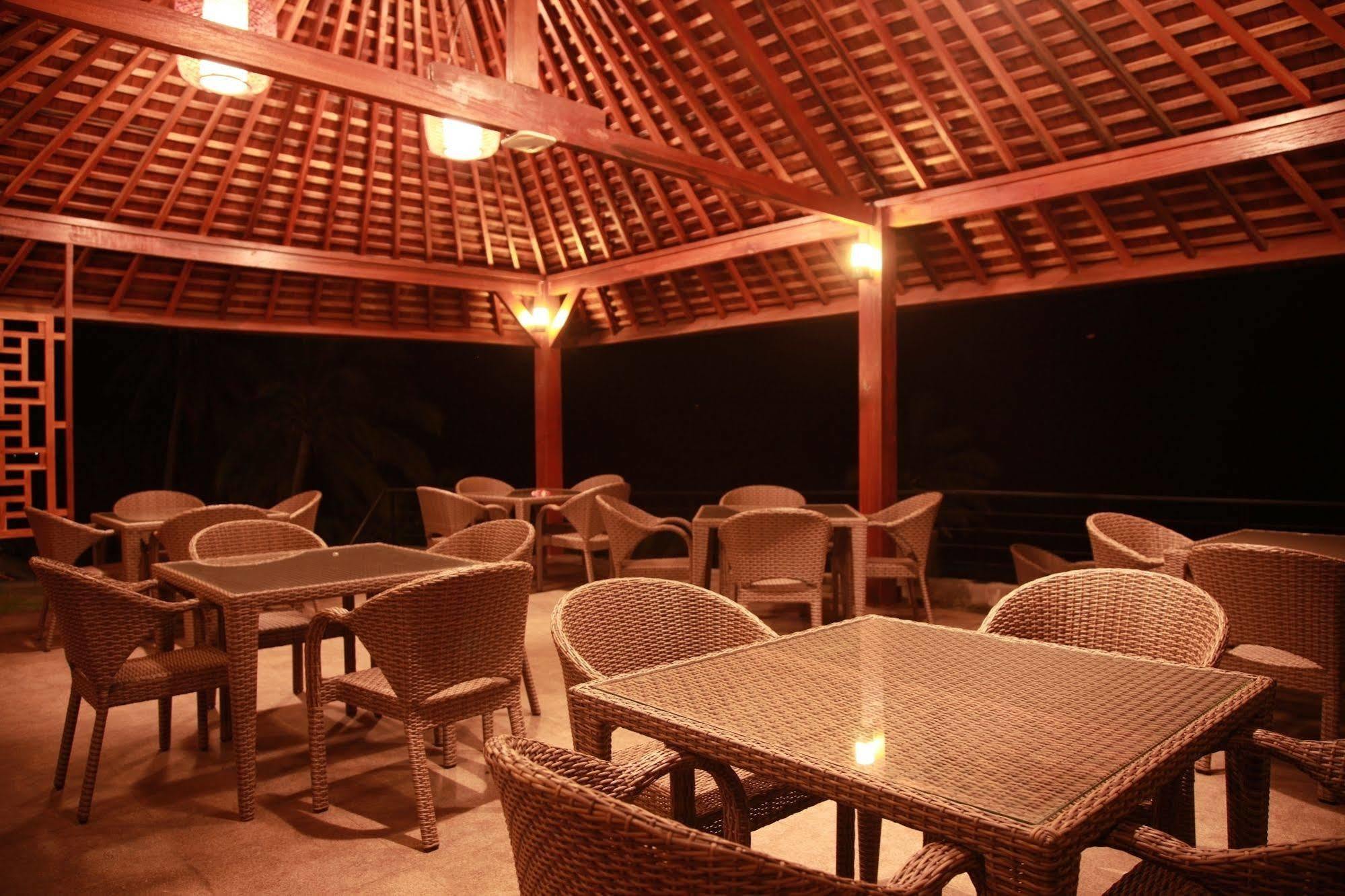 Lima Satu Resort Pemenang Exterior foto